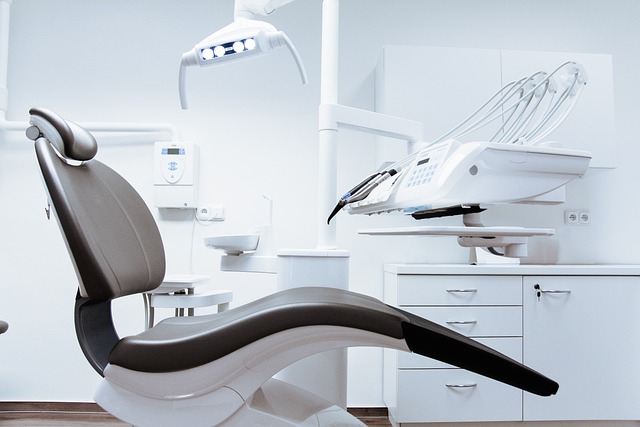 dentist-640x480-52400504.jpeg
