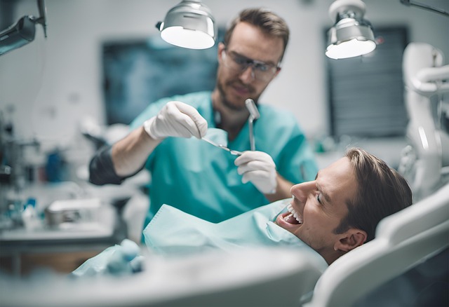 dentist-640x480-84532310.jpeg