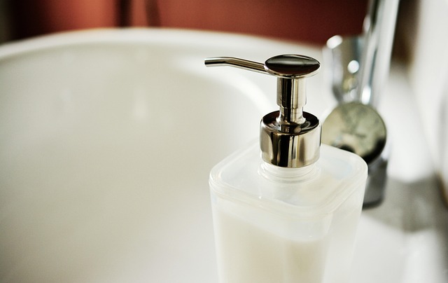 how-much-does-a-dental-cleaning-cost-in-640x480-43591639.jpeg